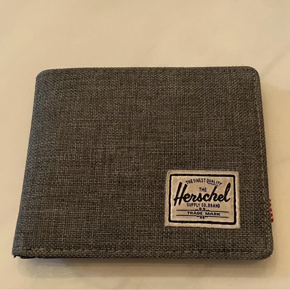 Herschel Supply Co. Roy RFID Gray Canvas Wallet Used Excellent Condition